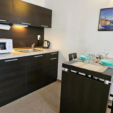 студио за в сарафово Apartmán